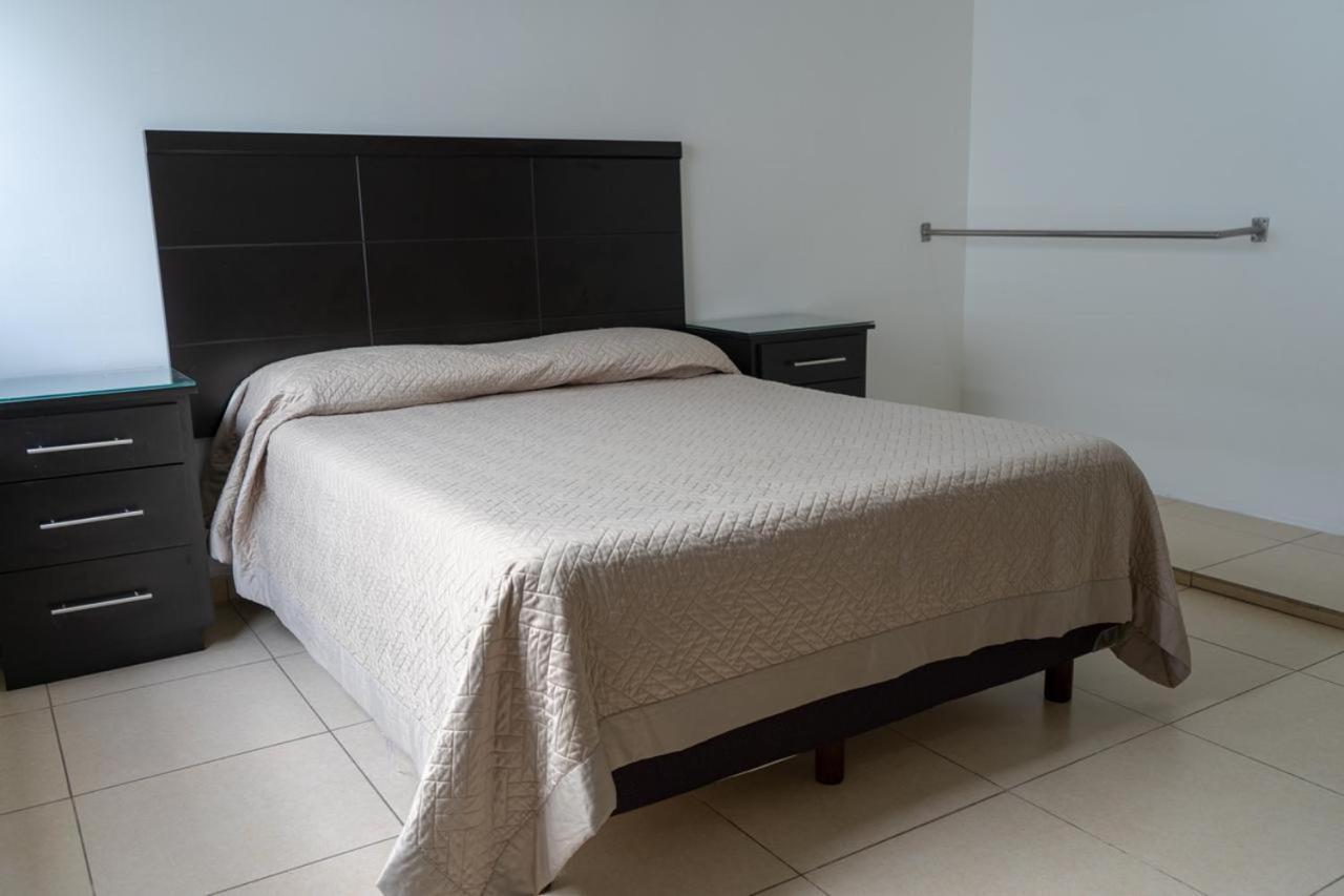 Apartamento Apartamentos Torre II Condominios *
